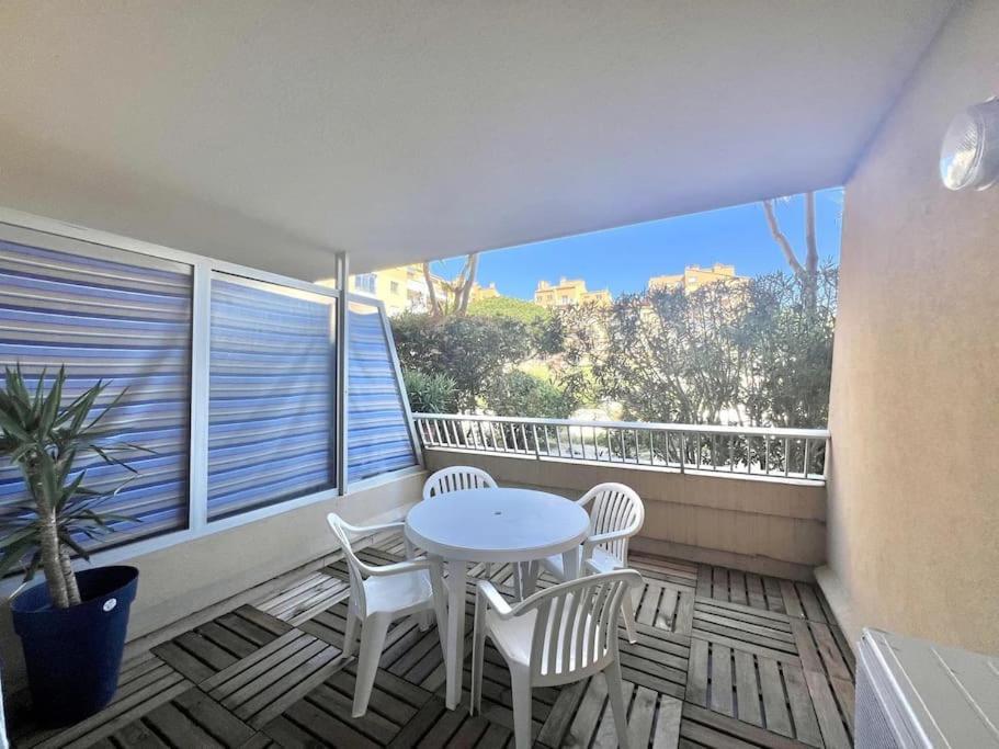 Appartement Port De Hyeres 4 Personnes المظهر الخارجي الصورة